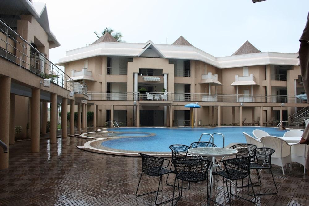 Royal Orchid Central Kireeti Hampi, Hospet Kültér fotó