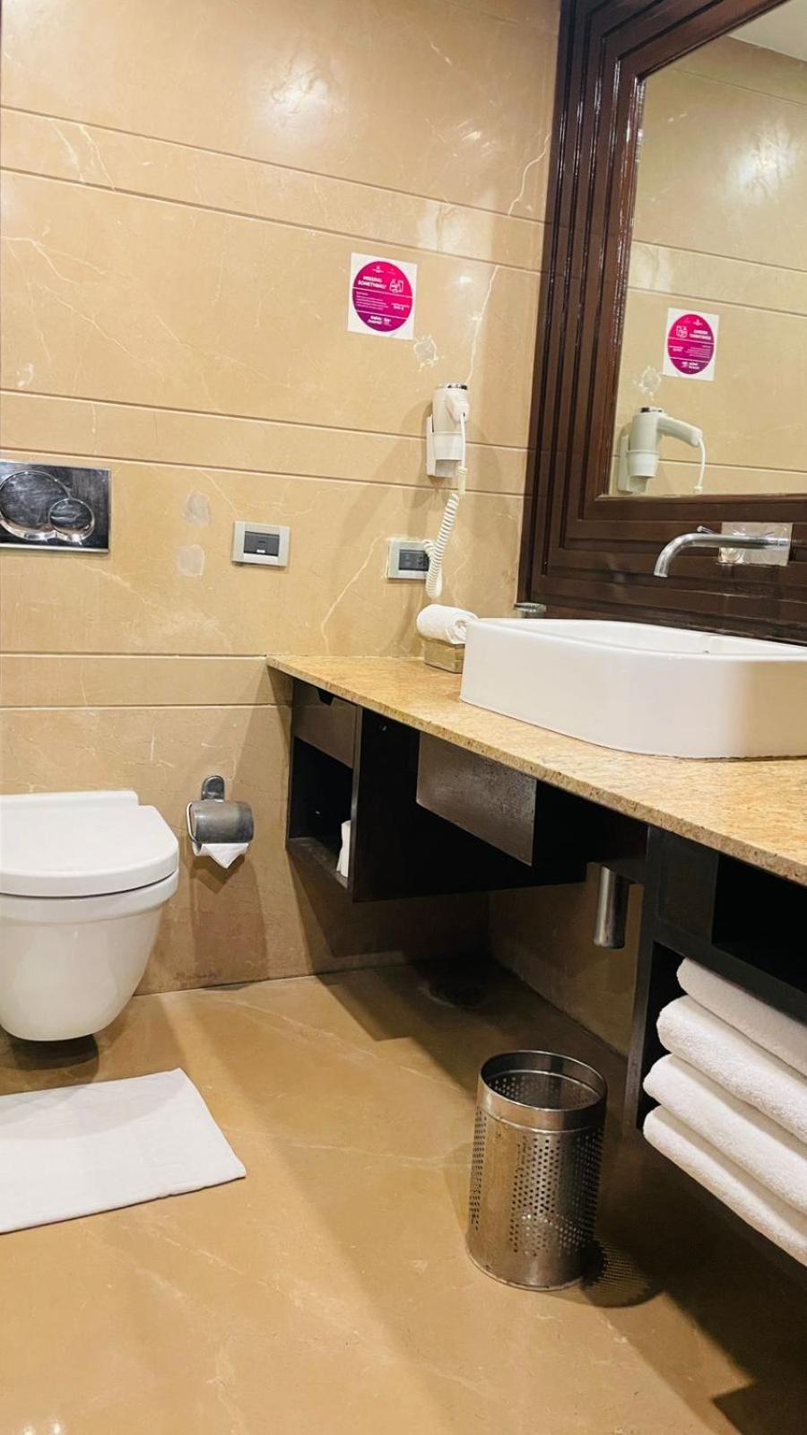 Royal Orchid Central Kireeti Hampi, Hospet Kültér fotó