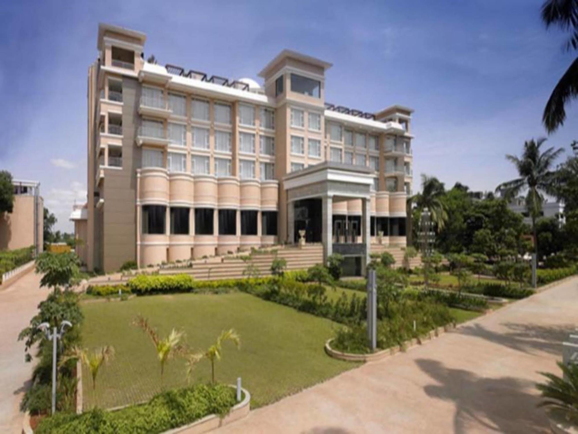 Royal Orchid Central Kireeti Hampi, Hospet Kültér fotó