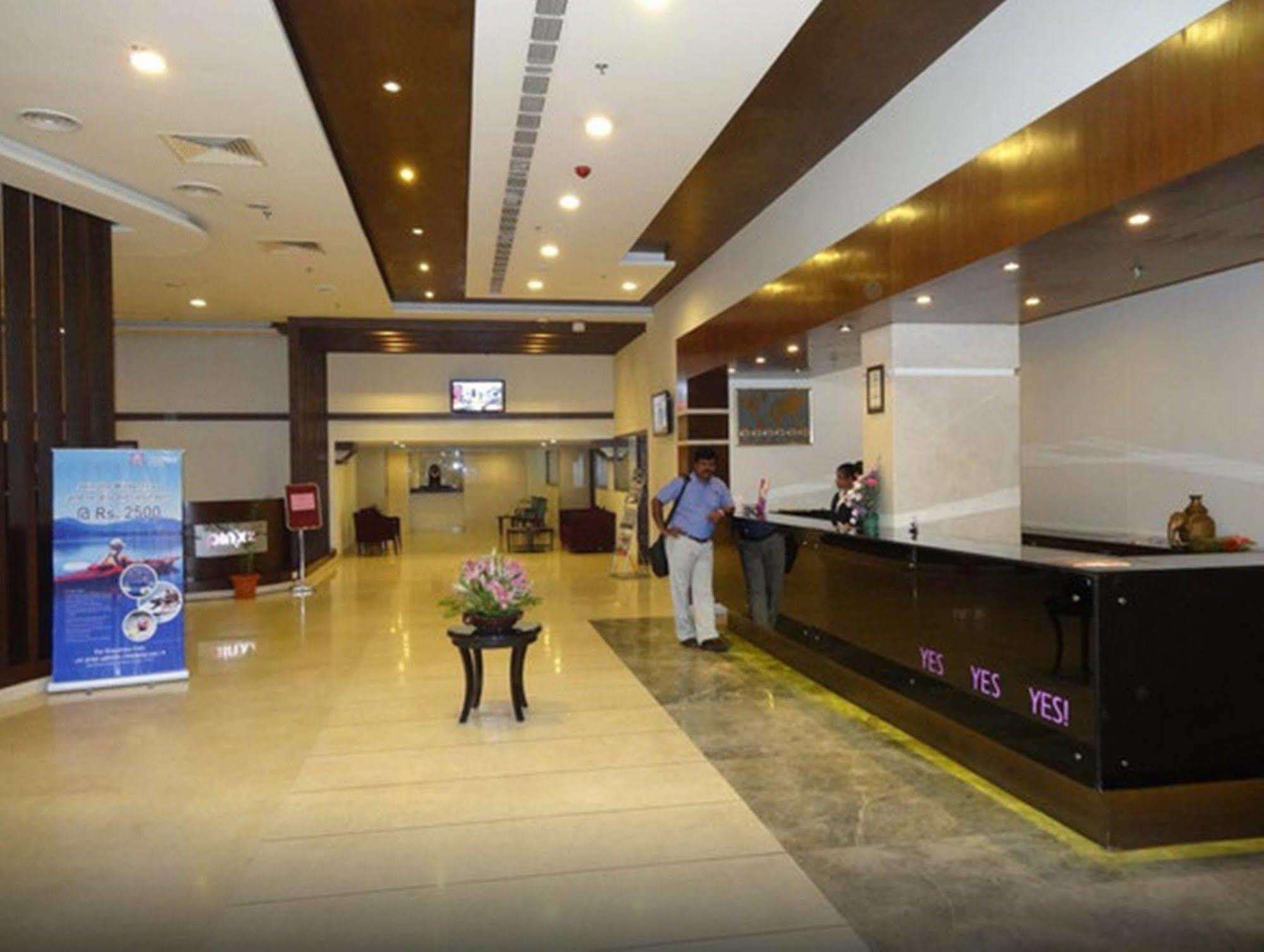 Royal Orchid Central Kireeti Hampi, Hospet Kültér fotó